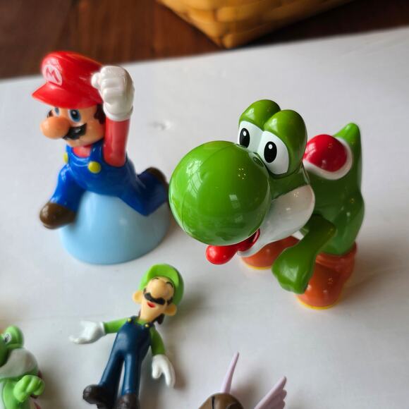 Super Mario 22 Pc Mini Figure Cake Topper Set Gamer Kids Party Action Figures - Picture 10 of 16